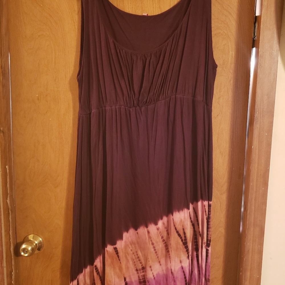 Burgundy maxi dress